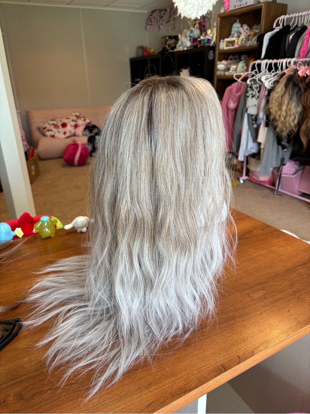 Rene of Paris wig - Roxie - Picture 3 of 5